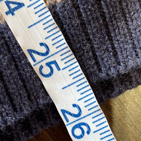 American Eagle Outfitters Aztec Print Exposed Seam Sweater Hoodie Unisex Size XS - Picture 12 of 12